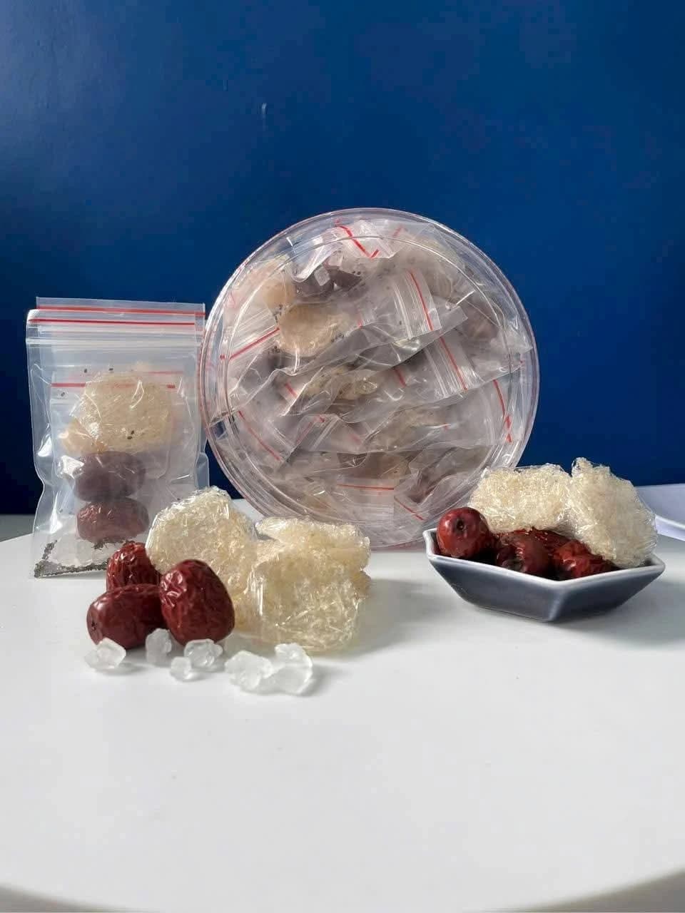 SB001 -SET 10 GÓI BABY THẬP CẨM (Gồm yến, đường phèn, táo đỏ, hạt chia) - ( Set đóng hộp nhựa)